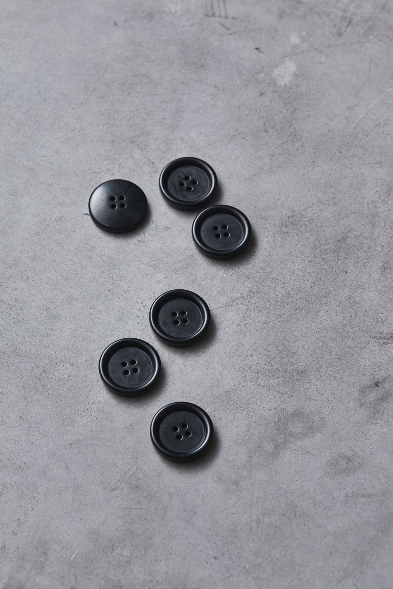 DISH COROZO BUTTON | Dark Navy