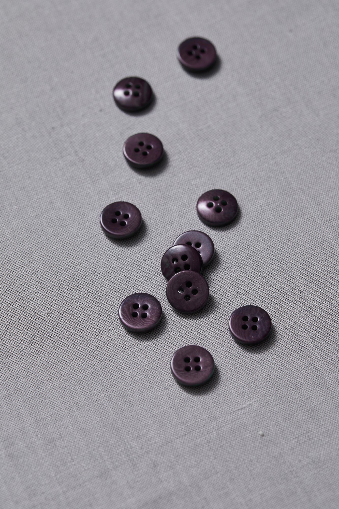 PLAIN 4 HOLE COROZO BUTTON | Purple Night 11mm