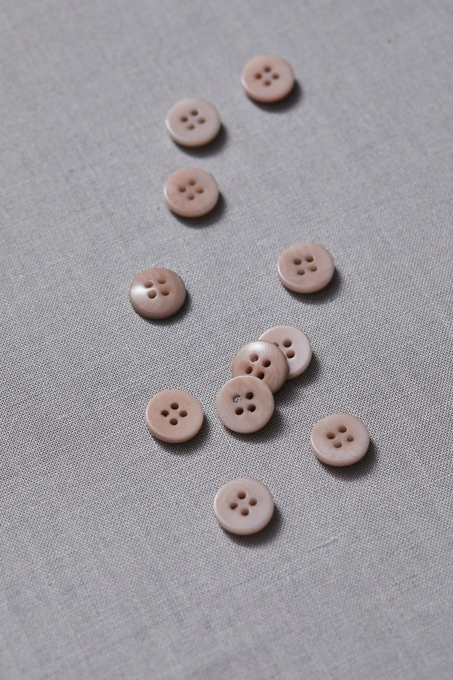 PLAIN 4 HOLE COROZO BUTTON | Warm Sand 11mm