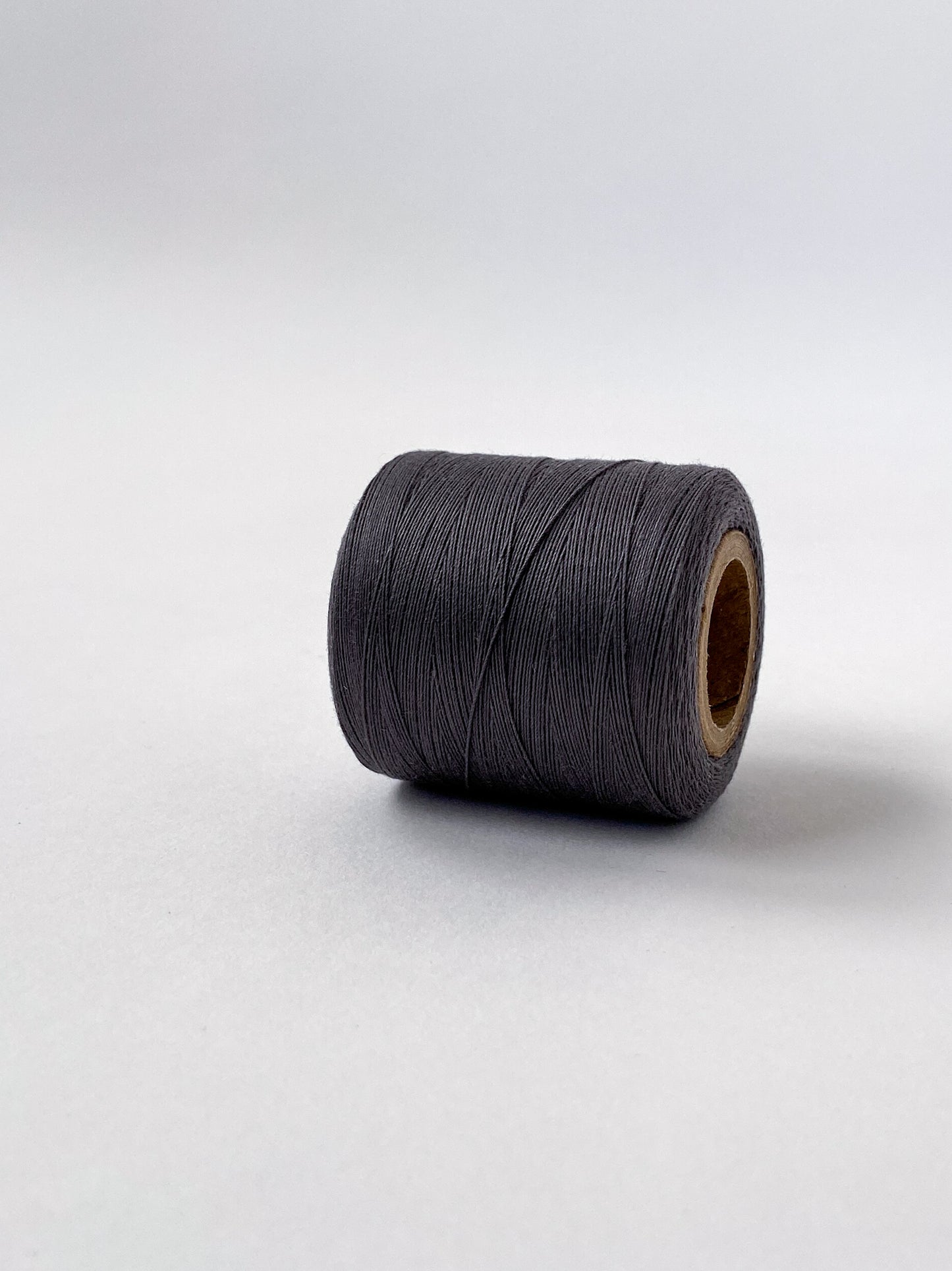 ORGANIC COTTON THREAD TEX 40 | COAL | 500M