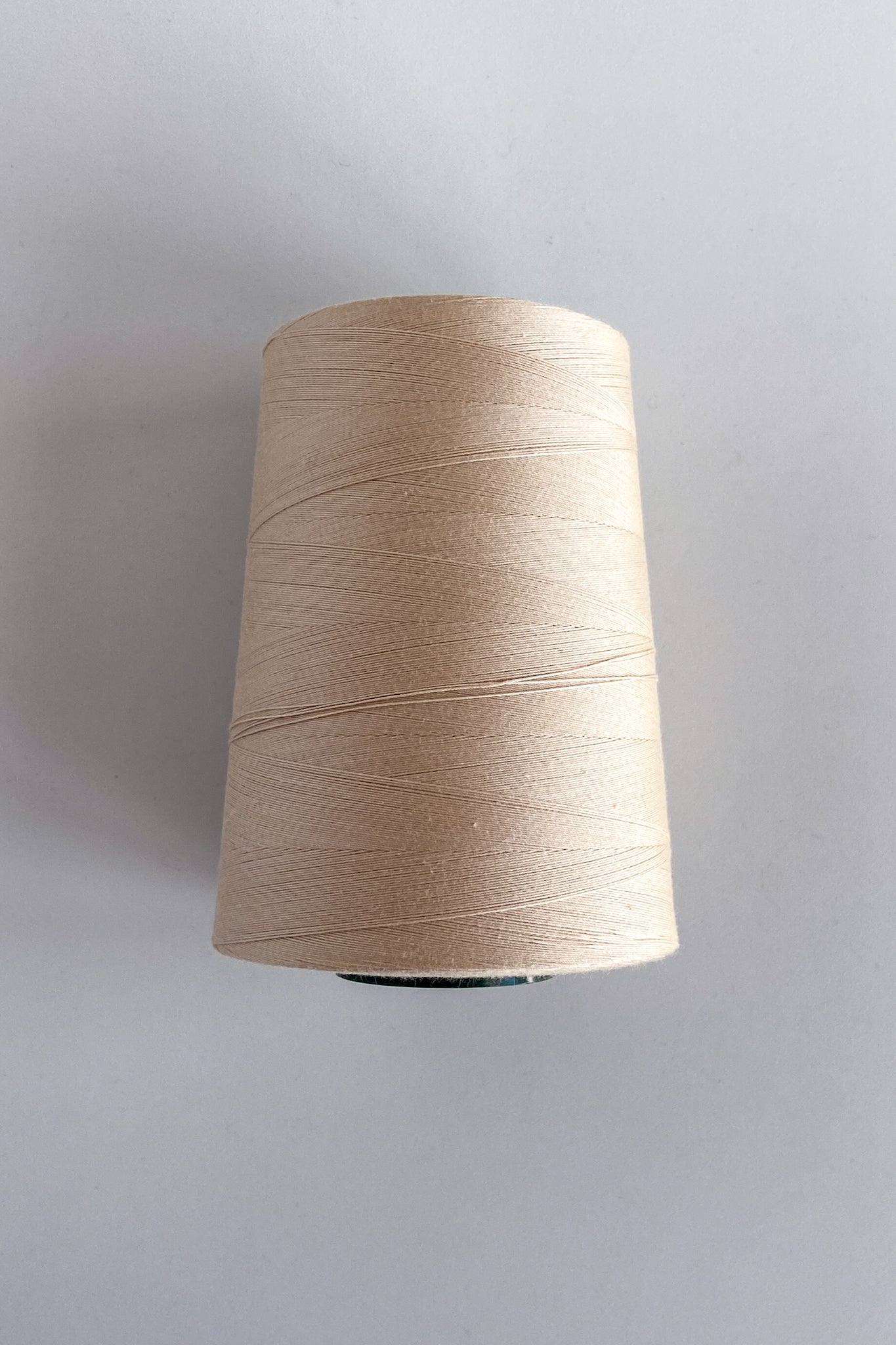 ORGANIC COTTON THREAD TEX 40 | KHAKI | 5000M
