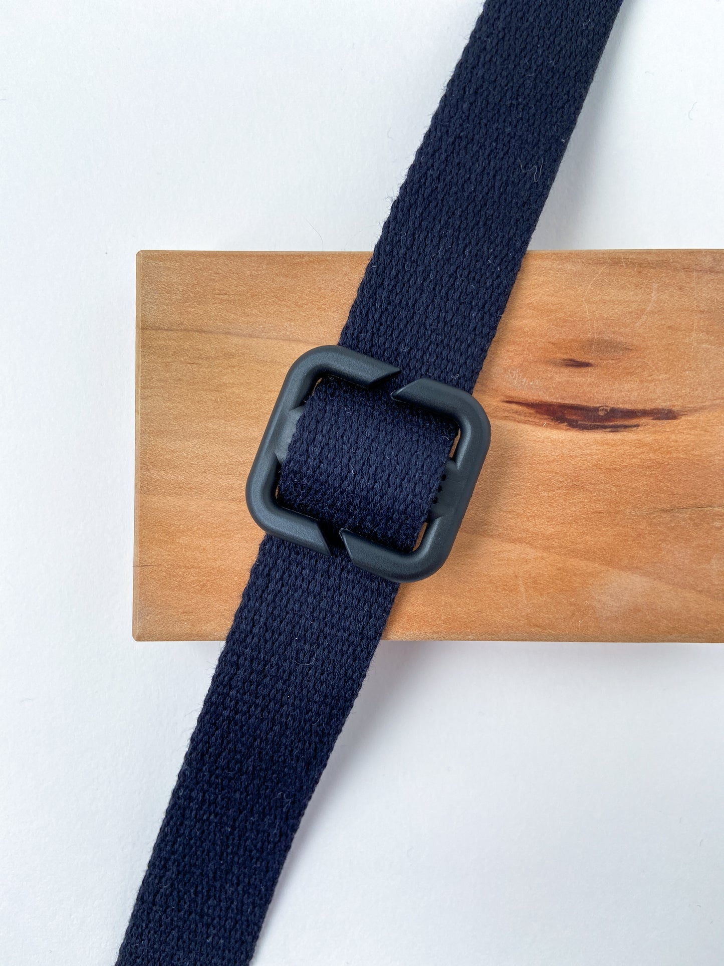 LADDER LOCK 25MM | Black