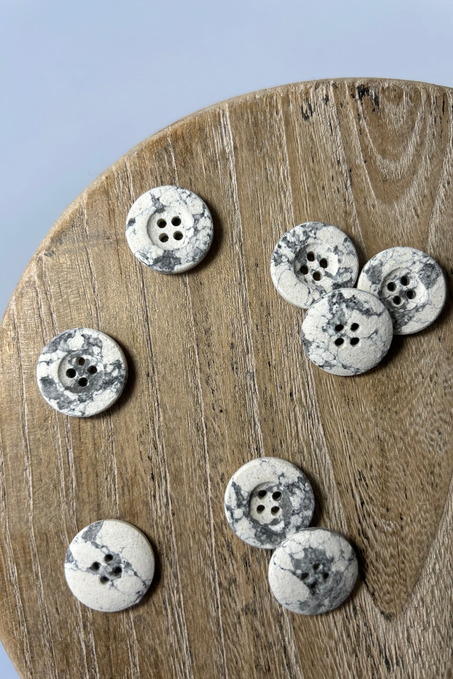 RECYCLED BUTTON | City Snow