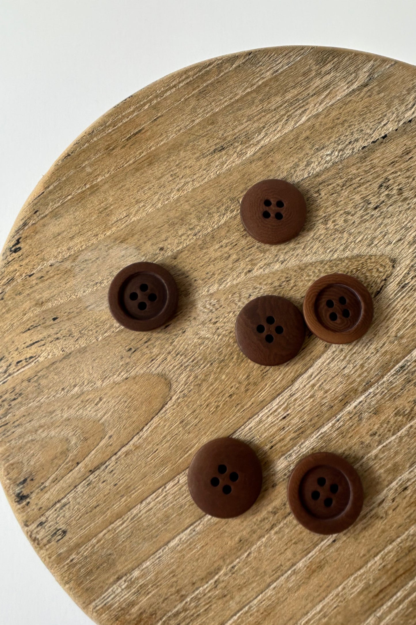 HOWIE COROZO BUTTON