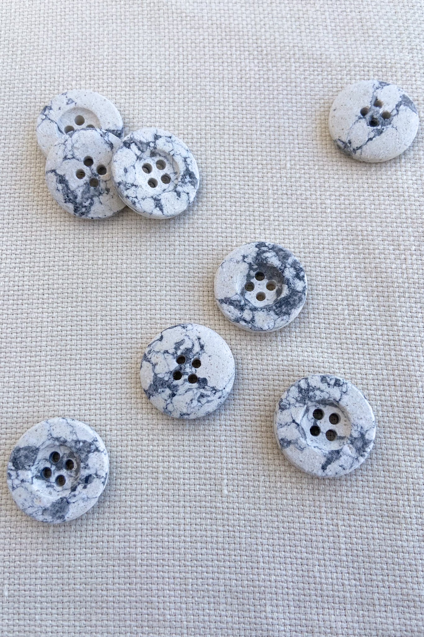 RECYCLED BUTTON | City Snow