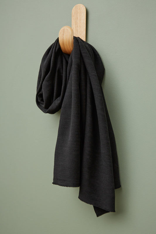 Hoya jacquard linen blend fabric in colour black