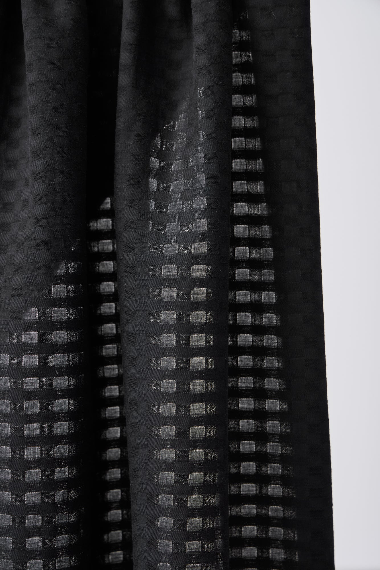 SOTA SHEER | Black