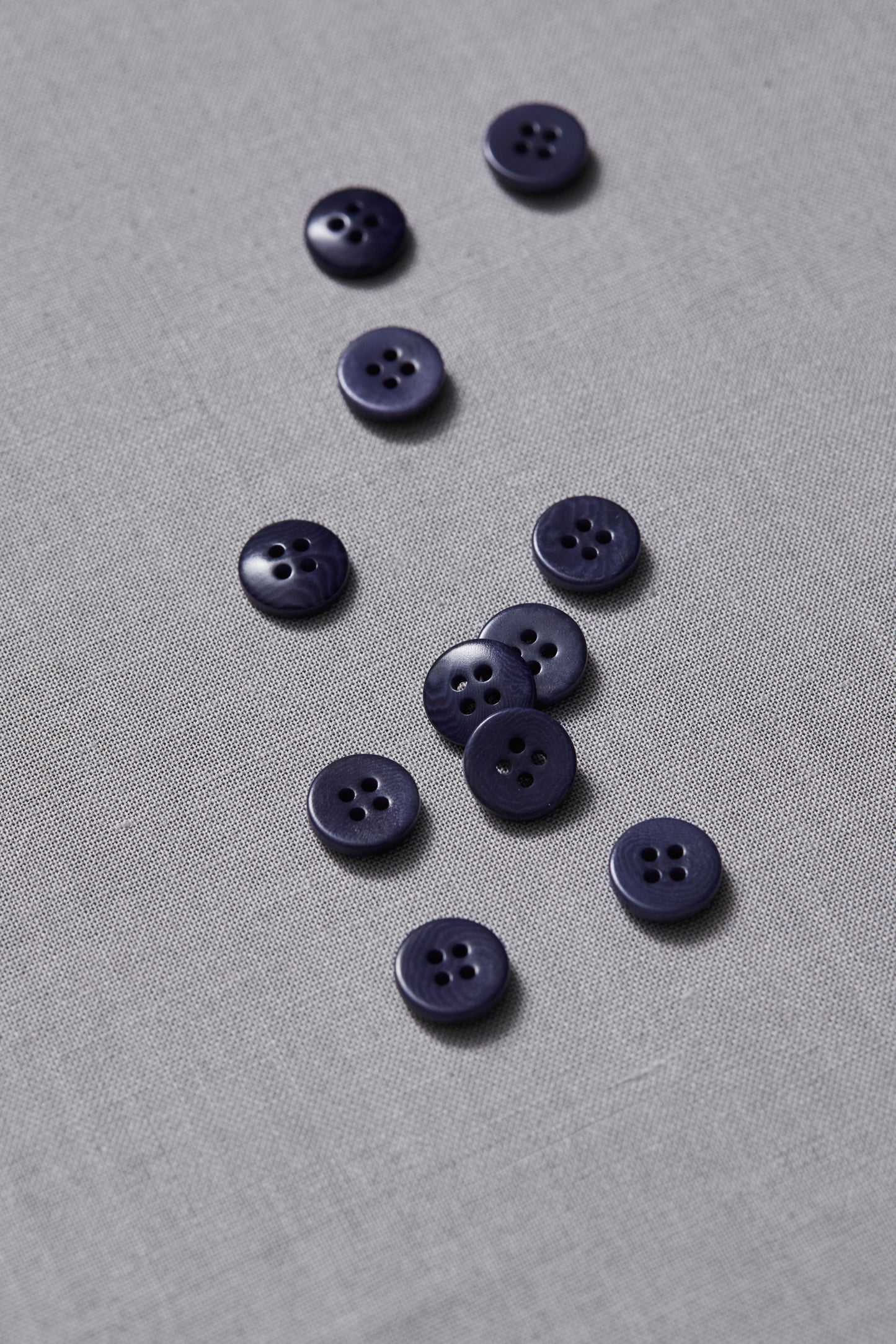 PLAIN 4 HOLE COROZO BUTTON | Blueberry 11mm