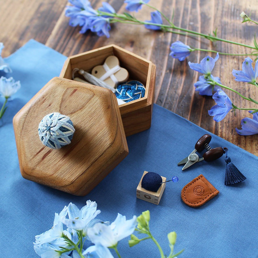 HEXAGONAL TEMARI BOX | Blue Temari