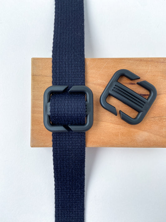 LADDER LOCK 25MM | Black