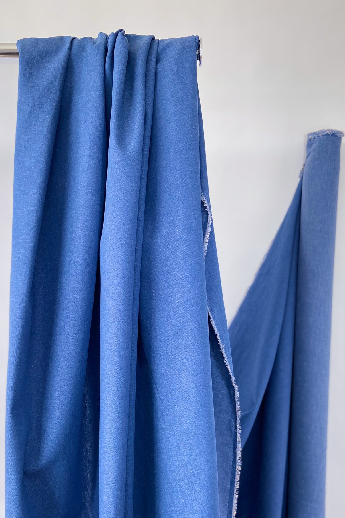 LIGHTWEIGHT ORGANIC COTTON TWILL | Mid Sky Blue – Paper Scissors Cloth
