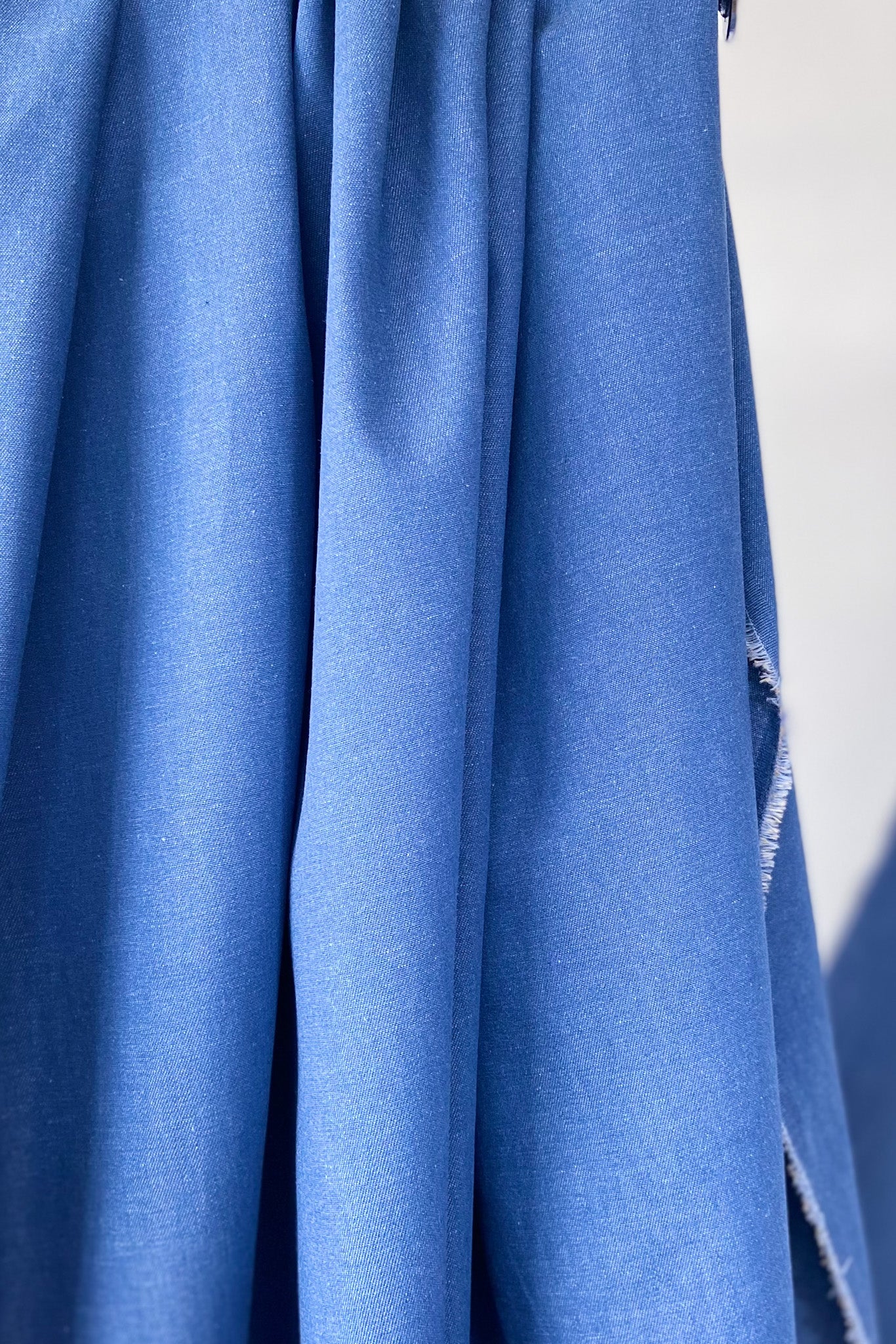 LIGHTWEIGHT ORGANIC COTTON TWILL | Mid Sky Blue – Paper Scissors Cloth